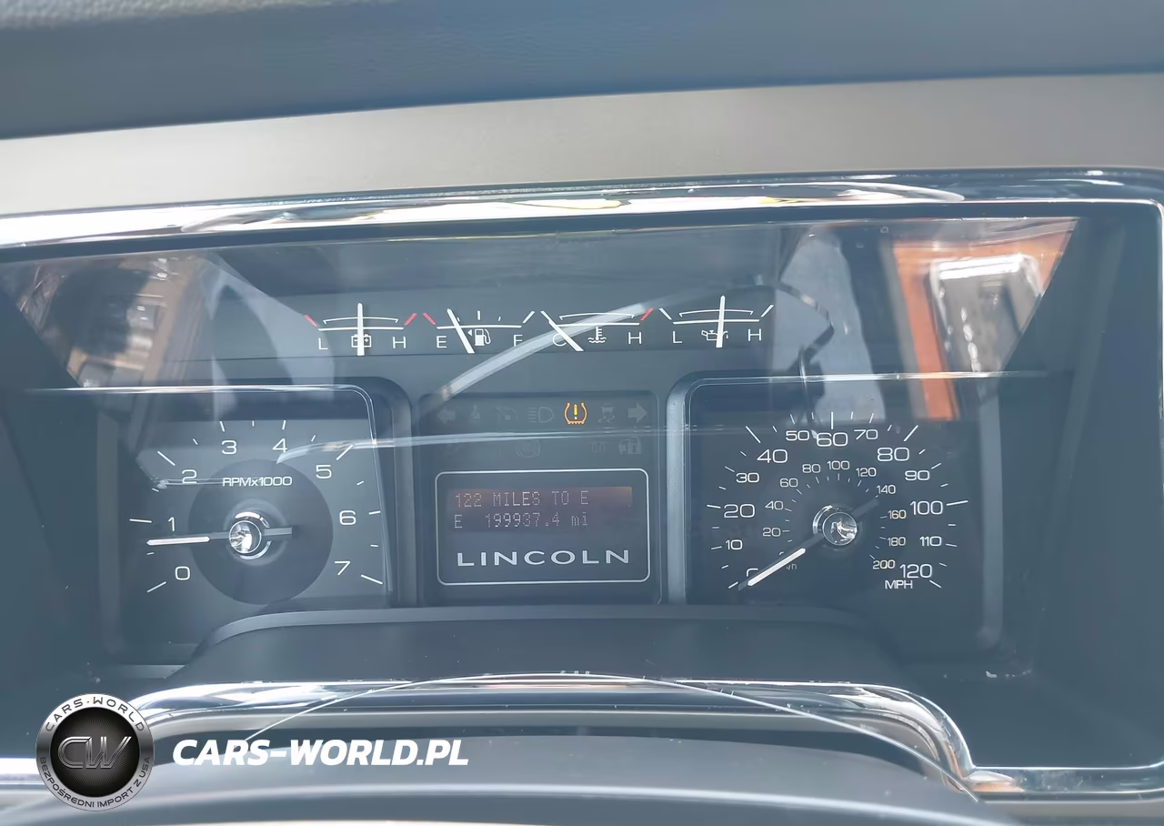 2011 Lincoln Navigator L VIN:5LMJJ3J56BEJ09624 - 7