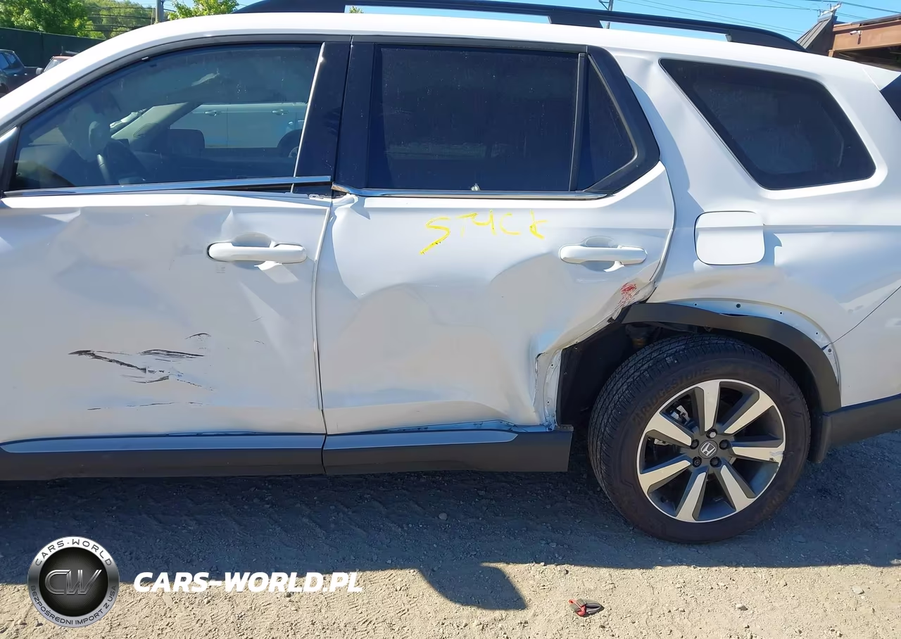 2023 Honda Pilot Awd Touring VIN:5FNYG1H75PB001906 - 6