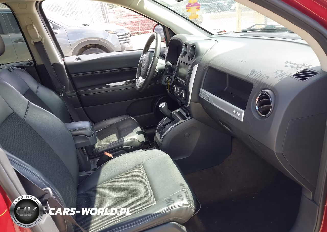 2017 Jeep Compass Latitude Fwd VIN:1C4NJCEA0HD206851 - 5