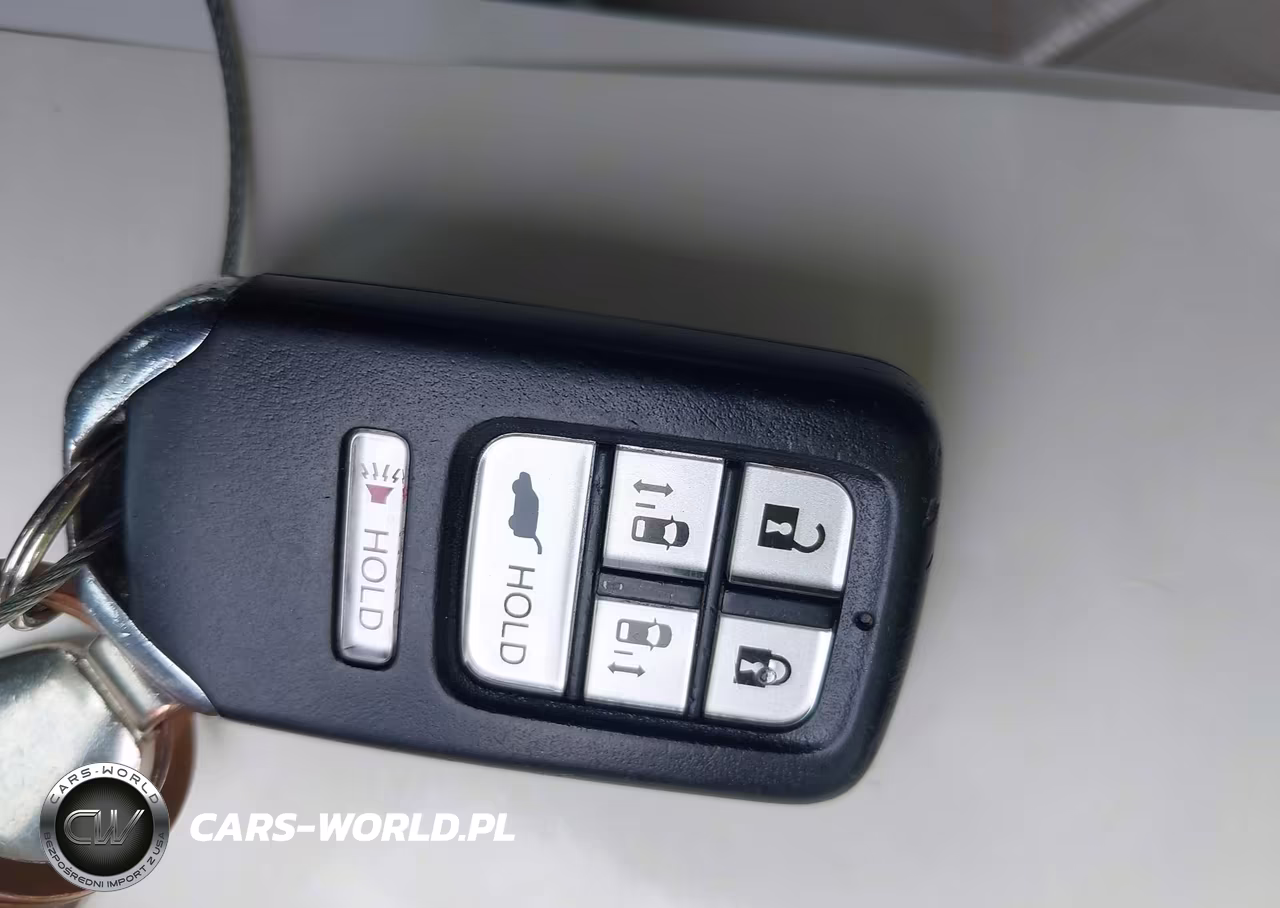2015 Honda Odyssey Touring-Touring Elite VIN:5FNRL5H94FB070173 - 11