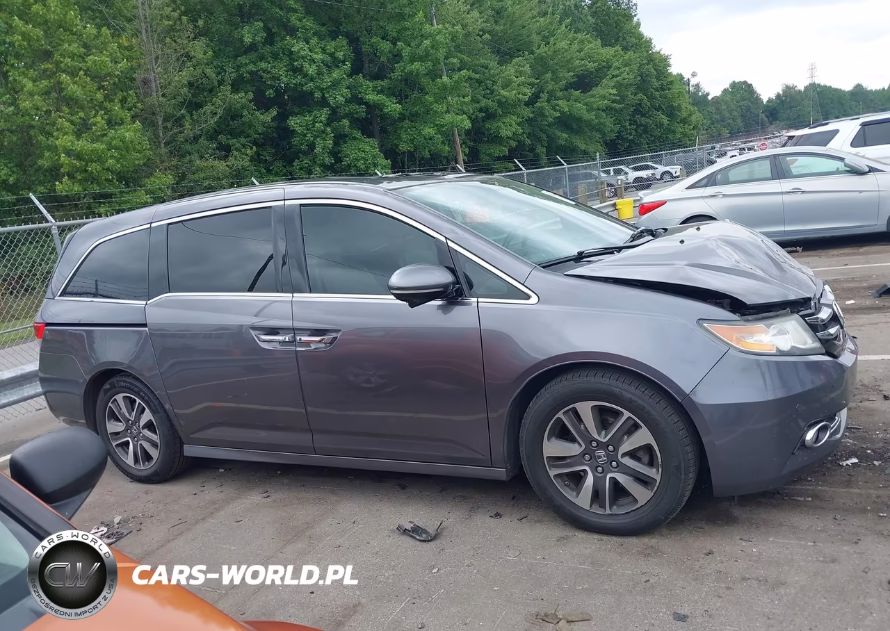 2015 Honda Odyssey Touring-Touring Elite VIN:5FNRL5H94FB070173 - 13