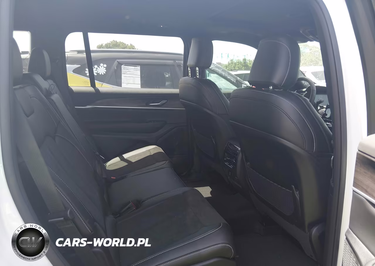 2026 Jeep Grand Cherokee L Altitude 4X4 VIN:1C4RJKAR8T8565650 - 8