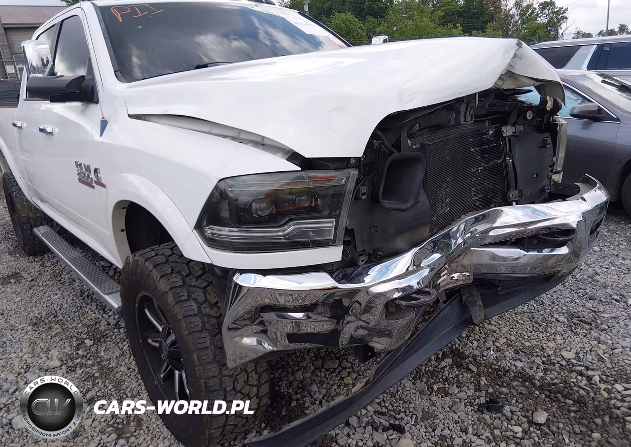 2013 Ram 2500 Laramie VIN:3C6UR5FLXDG560719 - 17