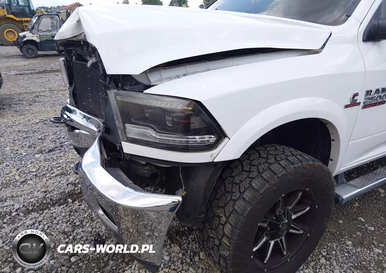 2013 Ram 2500 Laramie VIN:3C6UR5FLXDG560719 - 18