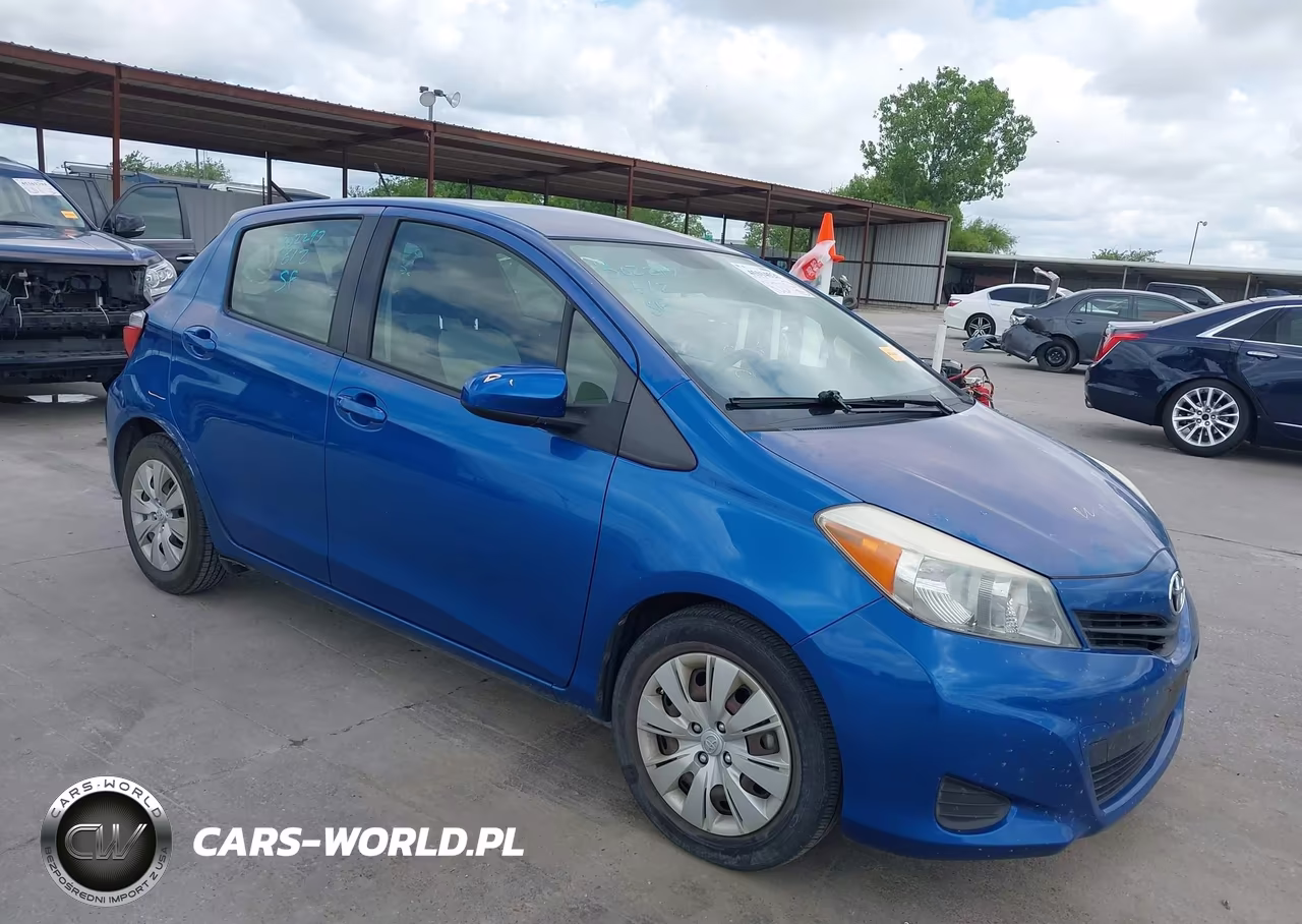 2013 Toyota Yaris Le