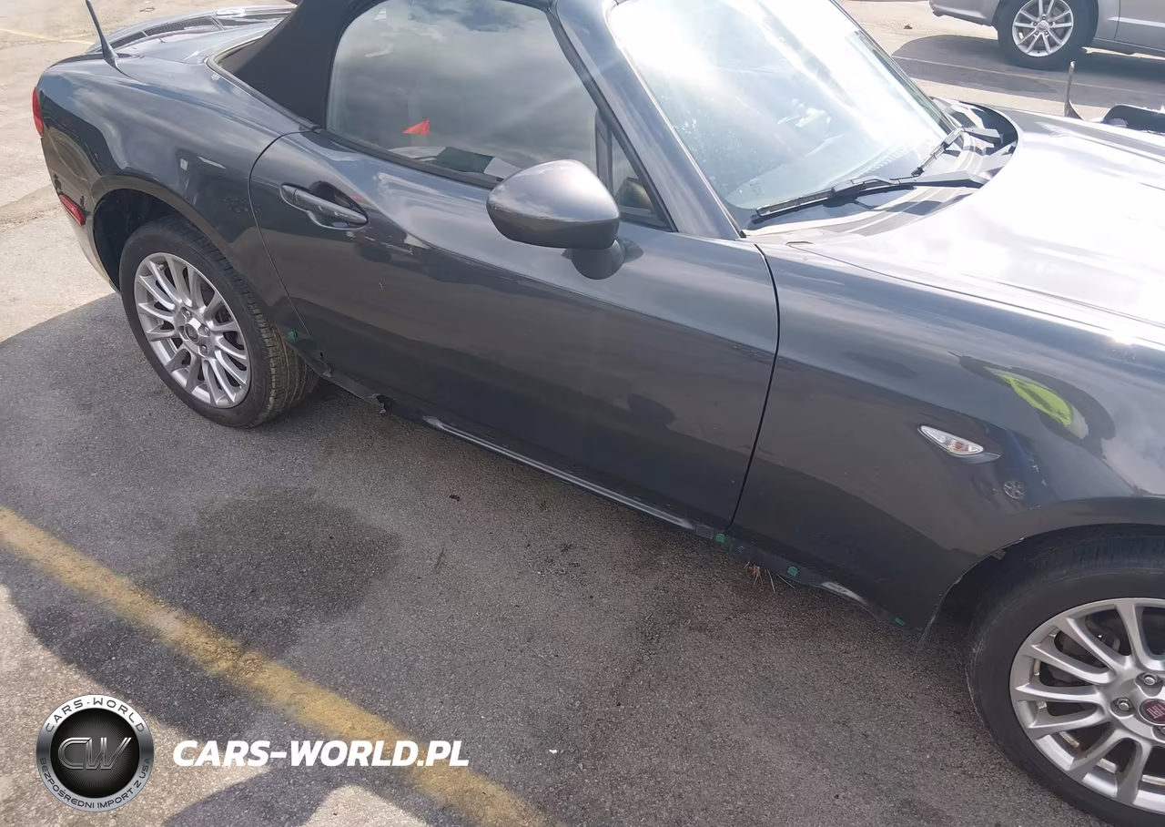 2017 Fiat 124 Spider Classica VIN:JC1NFAEK4H0103466 - 17