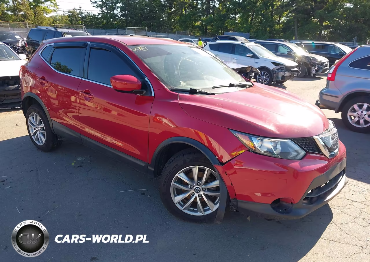 2018 Nissan Rogue Sport S – zdjęcie 1 z 15