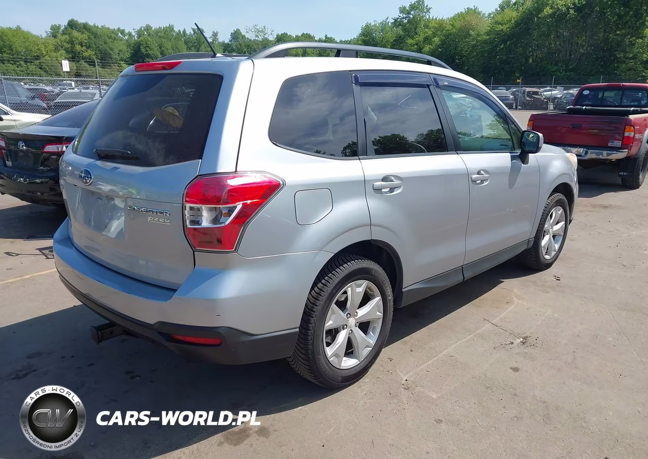 2014 Subaru Forester 2.5I Premium VIN:JF2SJACC2EG444630 - 4