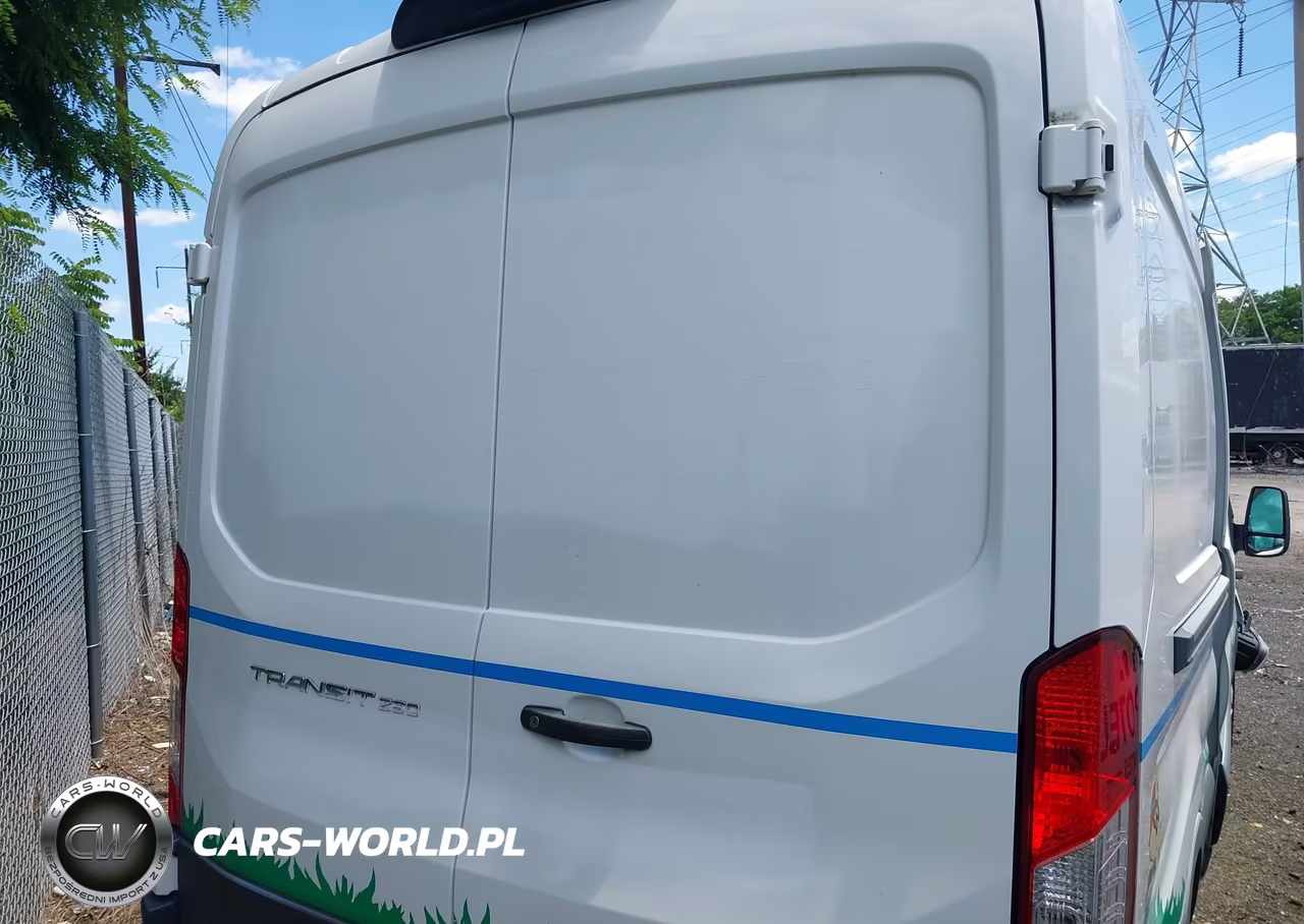 2022 Ford Transit-250 VIN:1FTBR1C81NKA11462 - 15