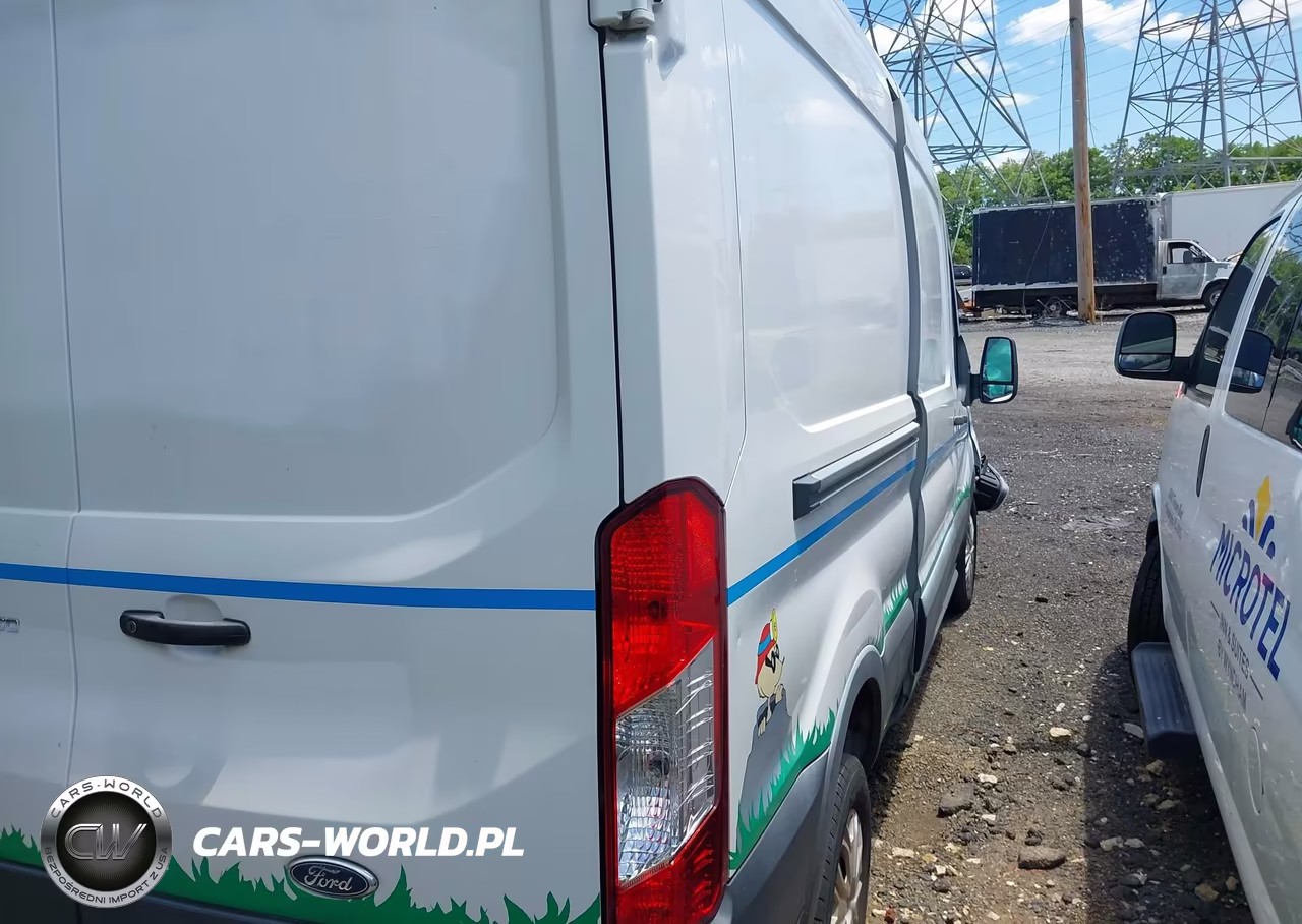 2022 Ford Transit-250 VIN:1FTBR1C81NKA11462 - 4