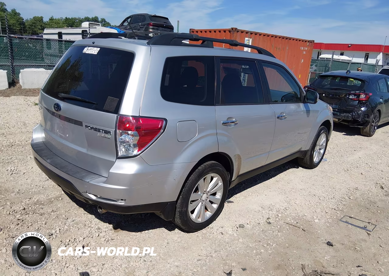 2011 Subaru Forester 2.5X Limited VIN:JF2SHAEC1BH744464 - 4