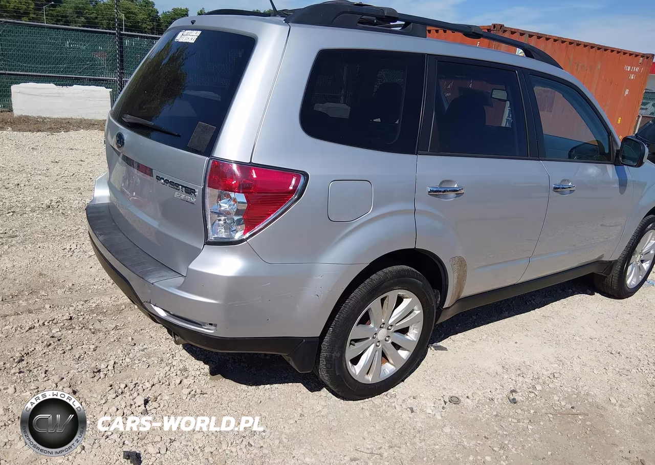 2011 Subaru Forester 2.5X Limited VIN:JF2SHAEC1BH744464 - 6
