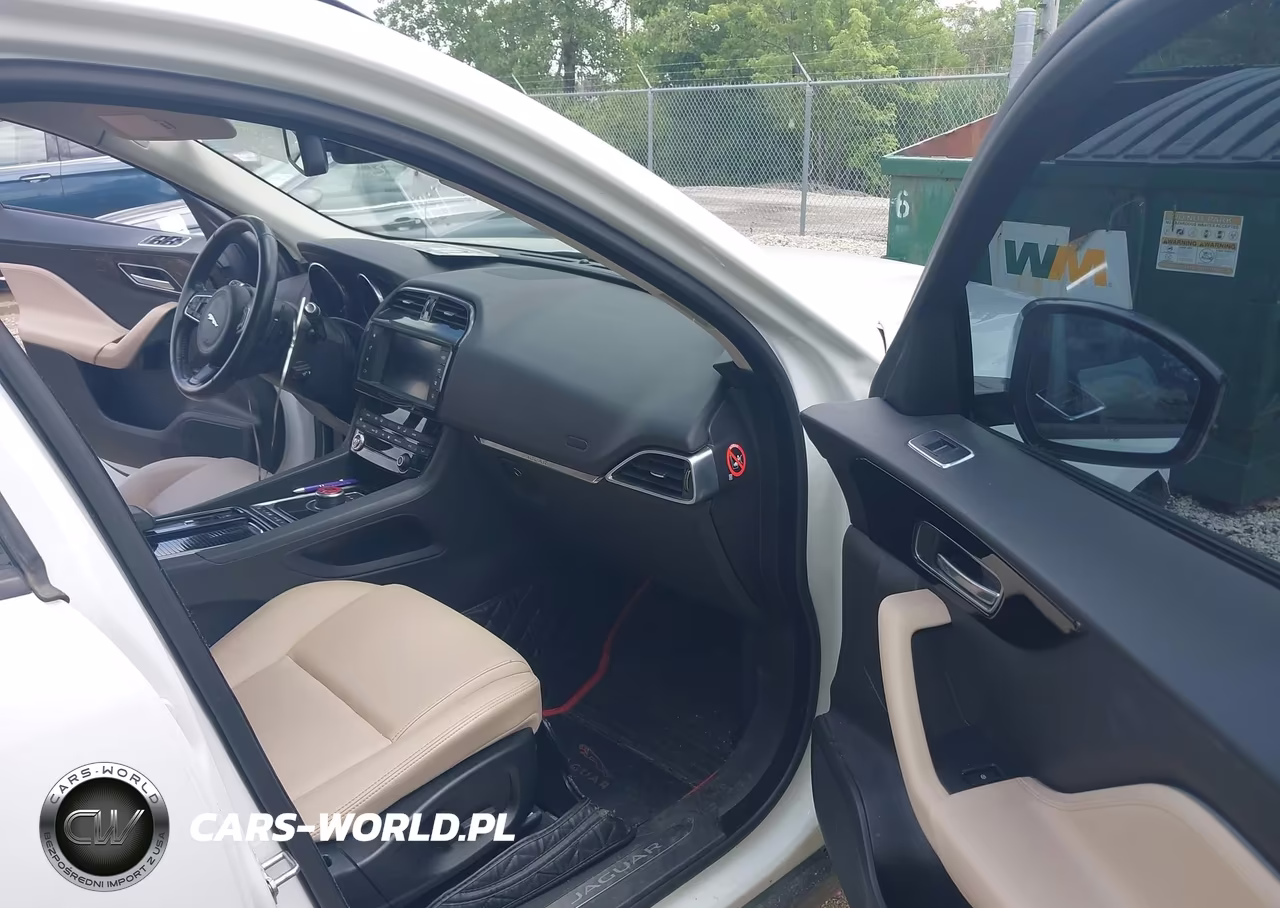 2018 Jaguar F-Pace 25T Premium VIN:SADCJ2FXXJA270184 - 5