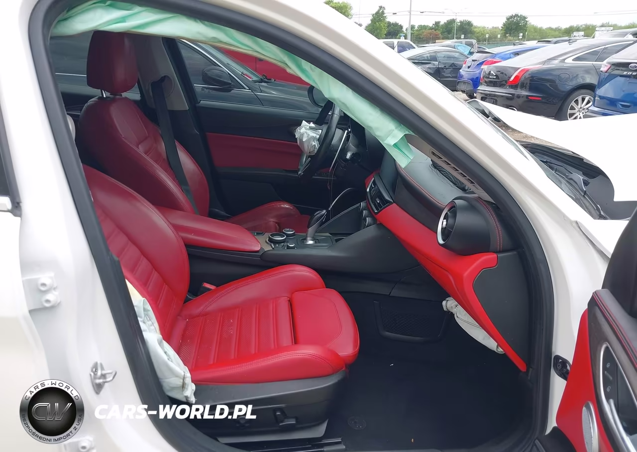 2019 Alfa Romeo Giulia Ti Lusso Rwd VIN:ZARFAMBN1K7601196 - 5