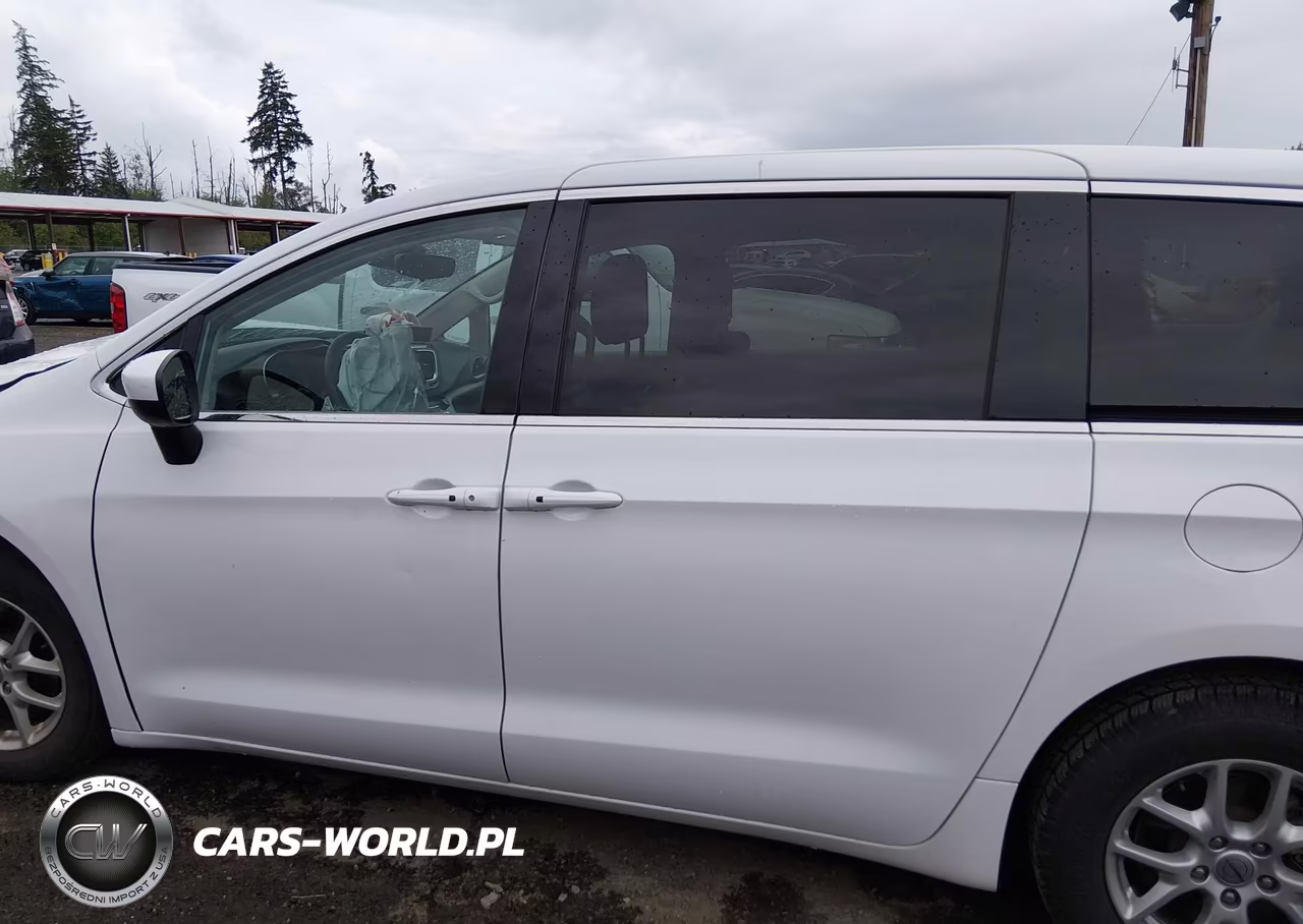 2023 Chrysler Voyager Lx VIN:2C4RC1CG5PR557628 - 14