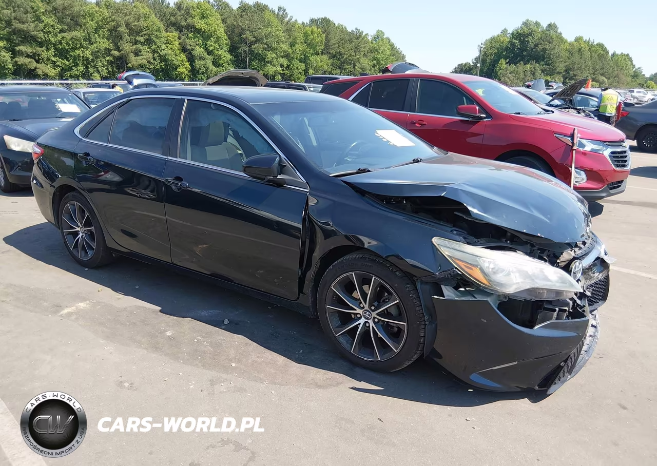 2015 Toyota Camry Xse V6 – zdjęcie 1 z 16
