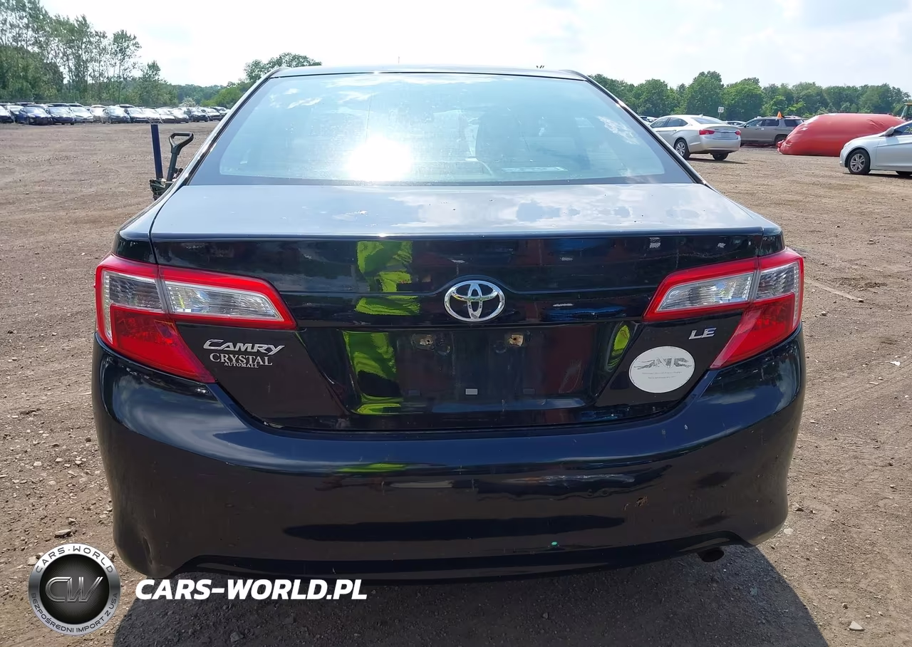 2013 Toyota Camry Le VIN:4T1BF1FK0DU296976 - 17