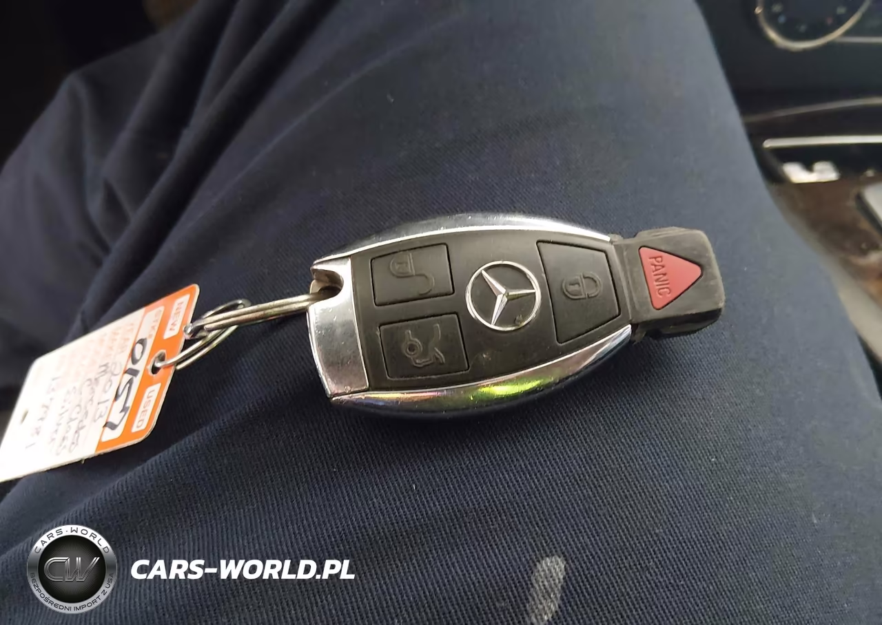 2013 Mercedes-Benz C 300 Luxury 4Matic VIN:WDDGF8AB1DG137981 - 11