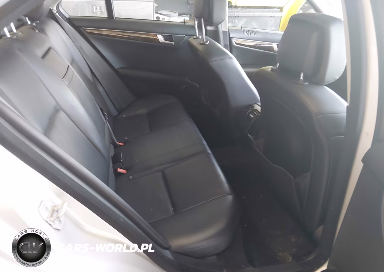2013 Mercedes-Benz C 300 Luxury 4Matic VIN:WDDGF8AB1DG137981 - 8