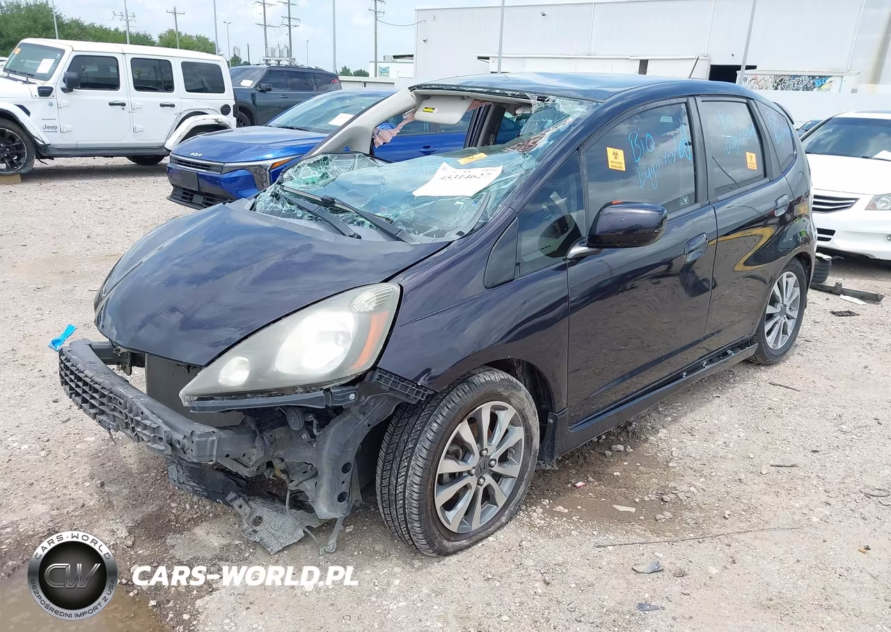 2013 Honda Fit Sport VIN:JHMGE8H5XDC059073 - 2