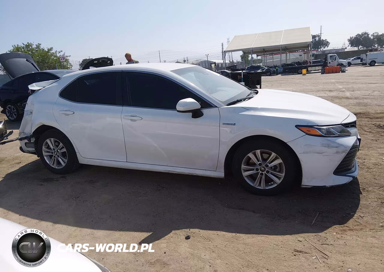 2019 Toyota Camry Hybrid Le VIN:4T1B31HK1KU516712 - 13