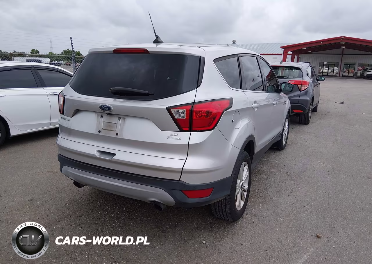 2019 Ford Escape Se VIN:1FMCU0GD0KUA88842 - 4