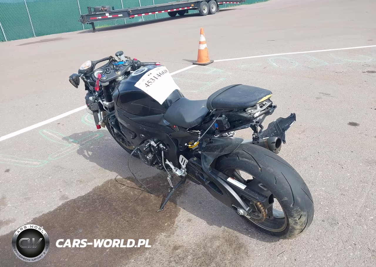 2009 Suzuki Gsx-R750 VIN:JS1GR7LA492102558 - 3