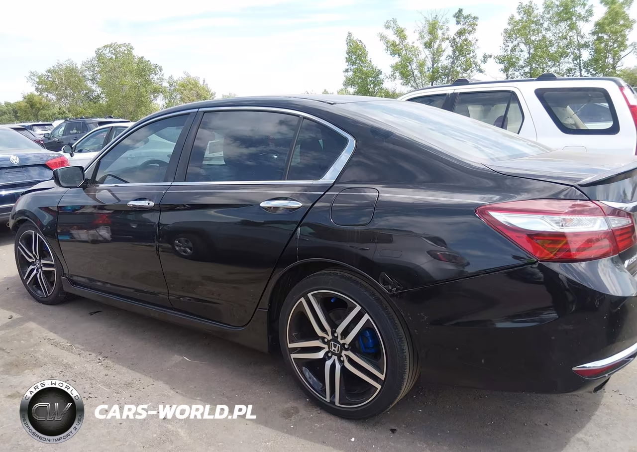 2016 Honda Accord Sport VIN:1HGCR2F58GA017605 - 14