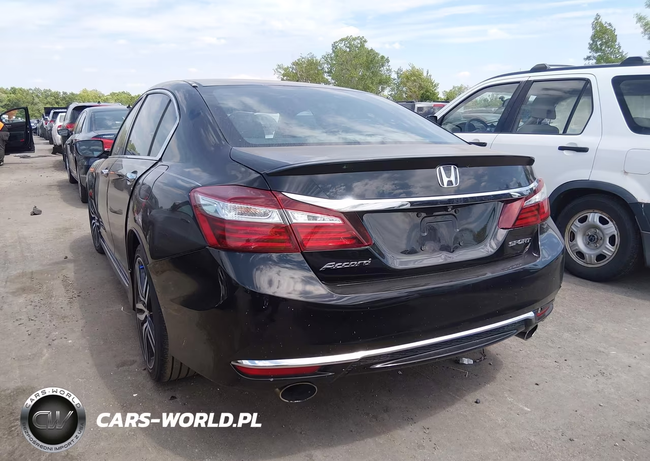 2016 Honda Accord Sport VIN:1HGCR2F58GA017605 - 3