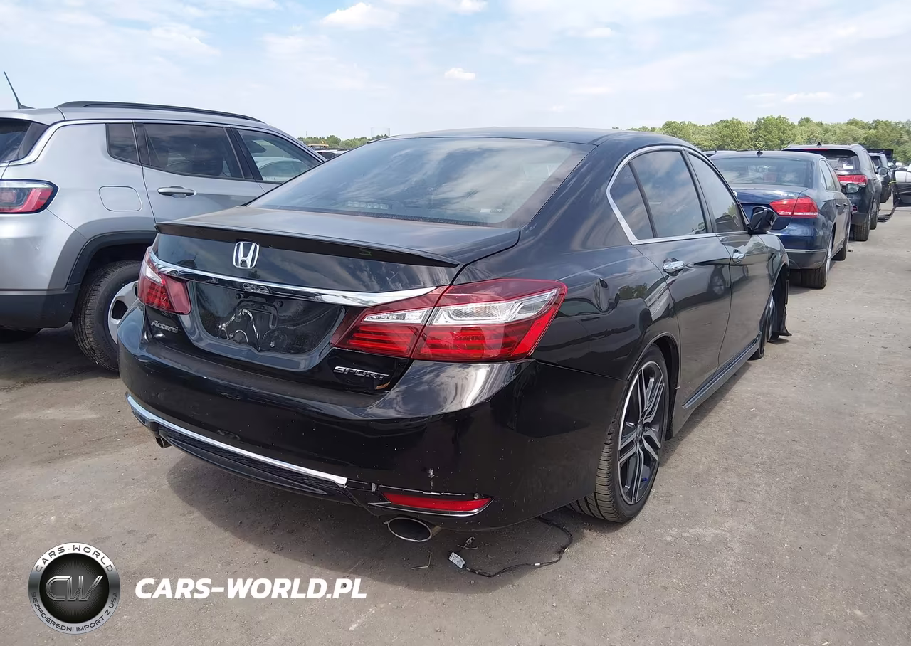 2016 Honda Accord Sport VIN:1HGCR2F58GA017605 - 4
