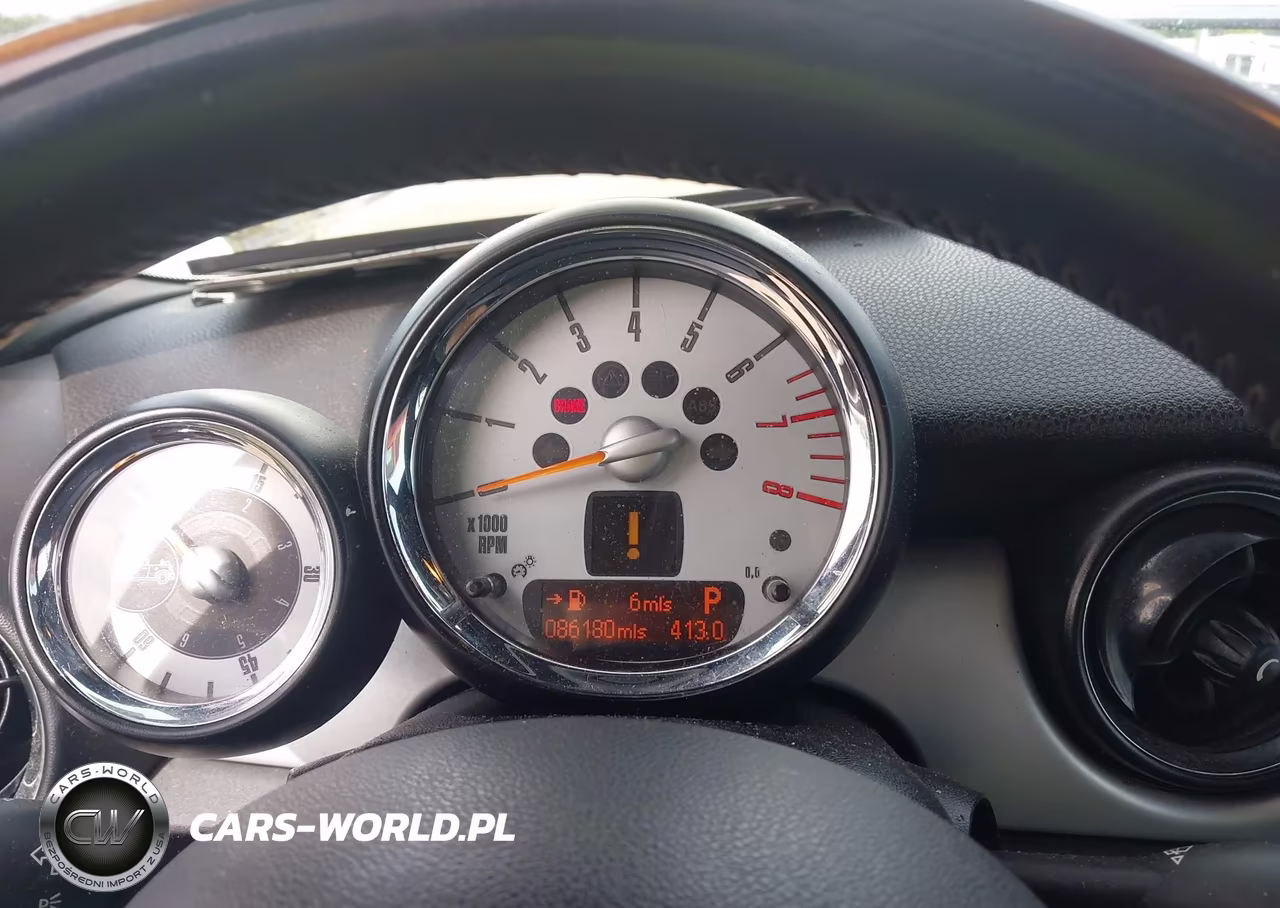 2009 Mini Cooper VIN:WMWMR33599TU95713 - 7