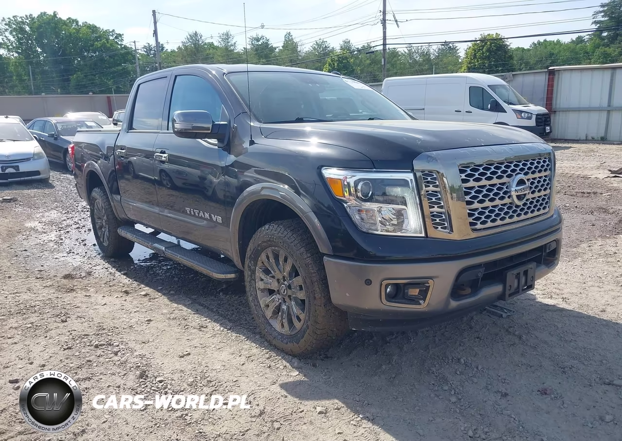 2018 Nissan Titan Platinum Reserve – zdjęcie 1 z 16