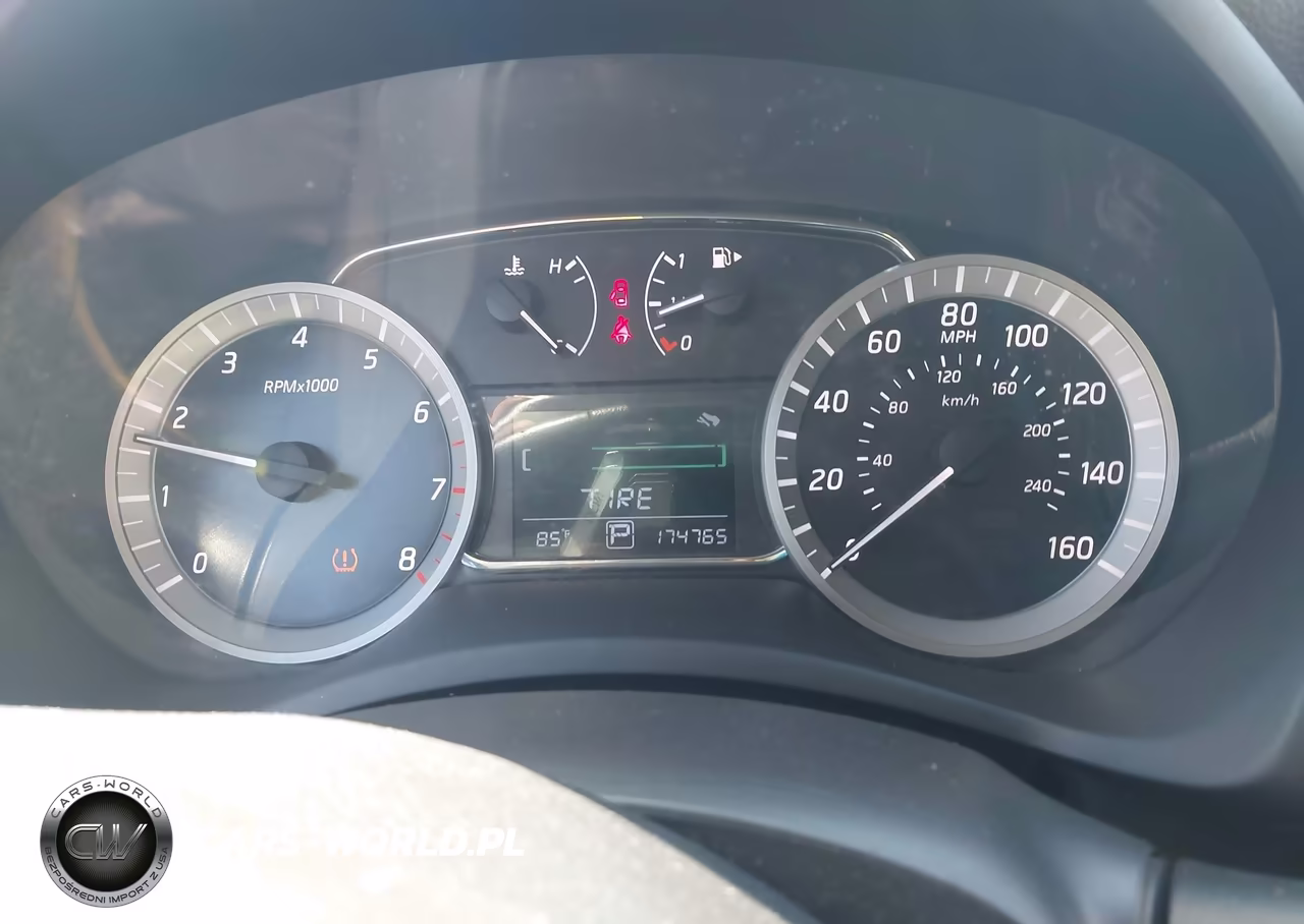 2015 Nissan Sentra Sr VIN:3N1AB7AP4FY294068 - 7