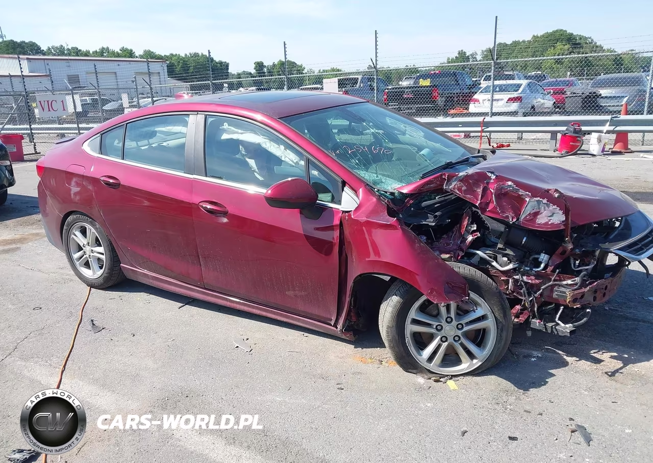 2016 Chevrolet Cruze Lt Auto – zdjęcie 1 z 16
