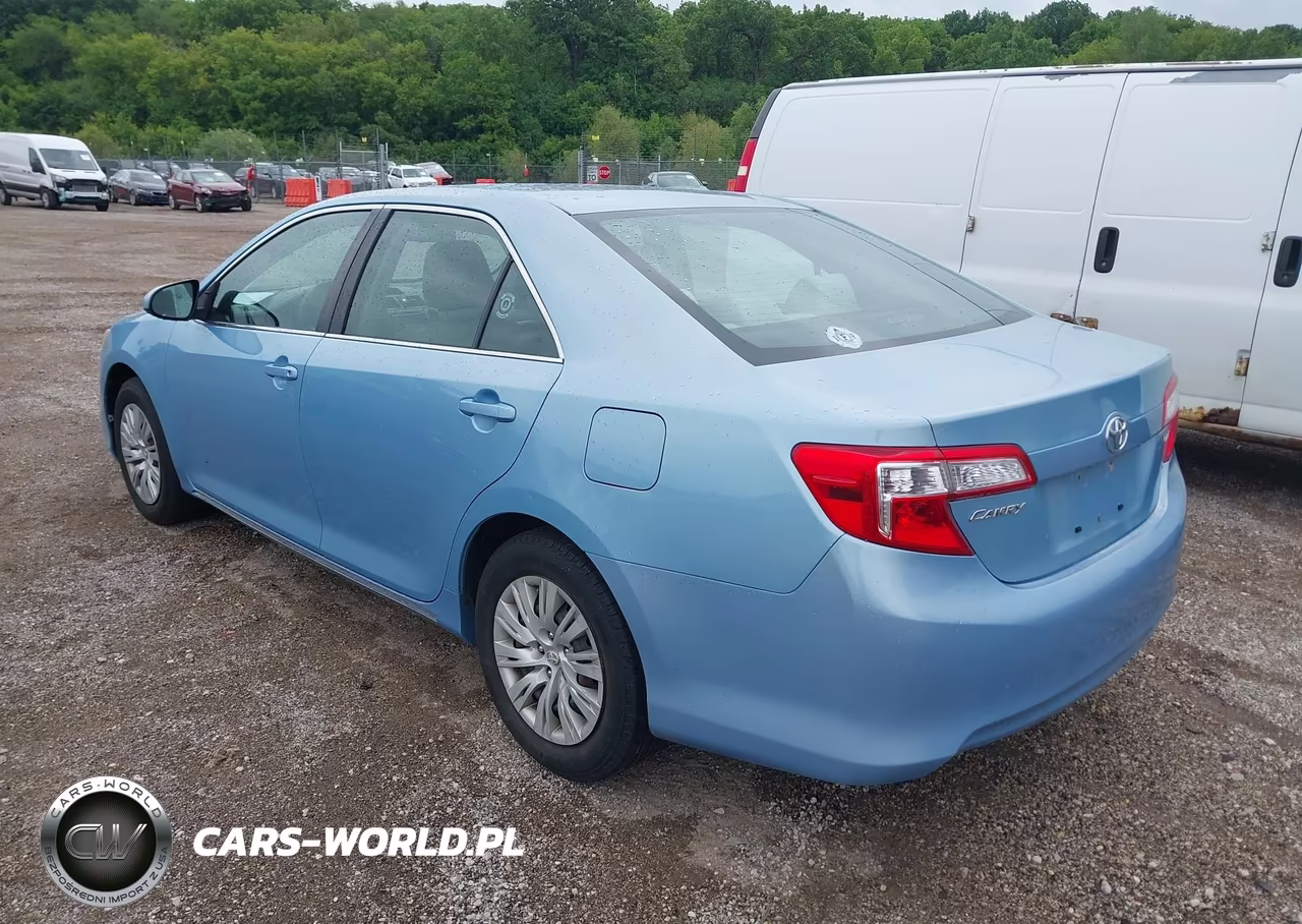 2012 Toyota Camry Le VIN:4T1BF1FK6CU568316 - 3