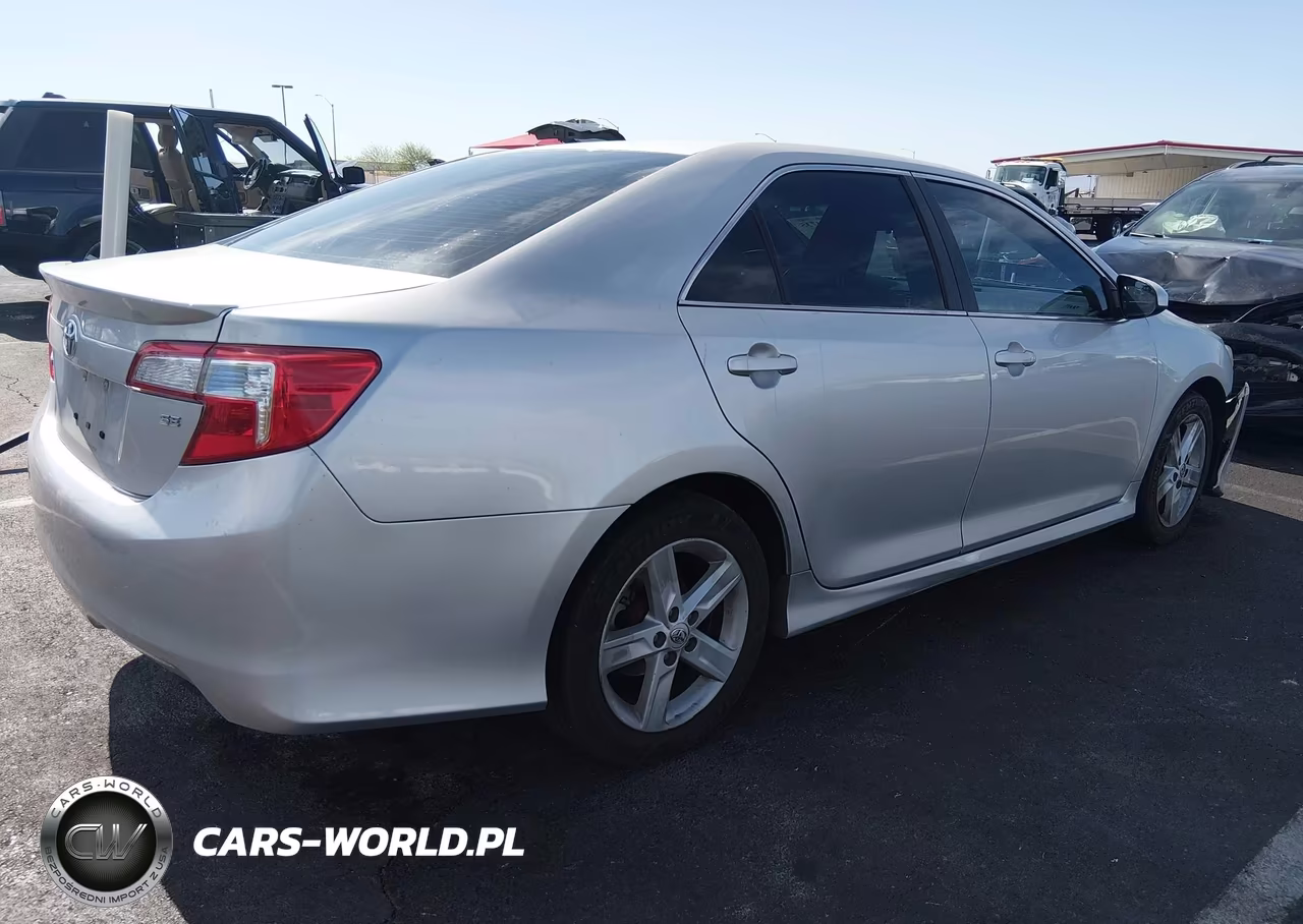 2014 Toyota Camry Se VIN:4T1BF1FKXEU380143 - 4
