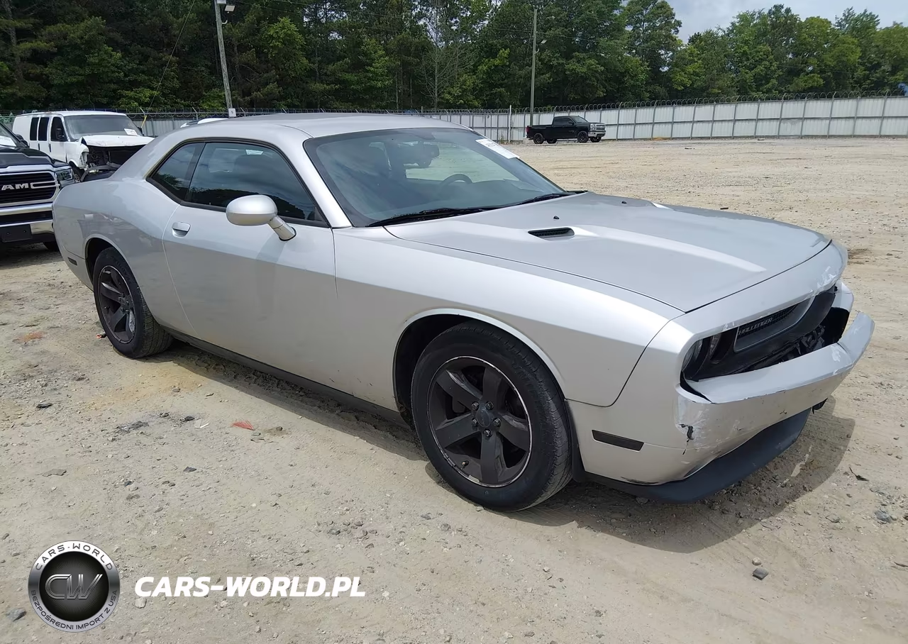2012 Dodge Challenger Sxt – zdjęcie 1 z 17