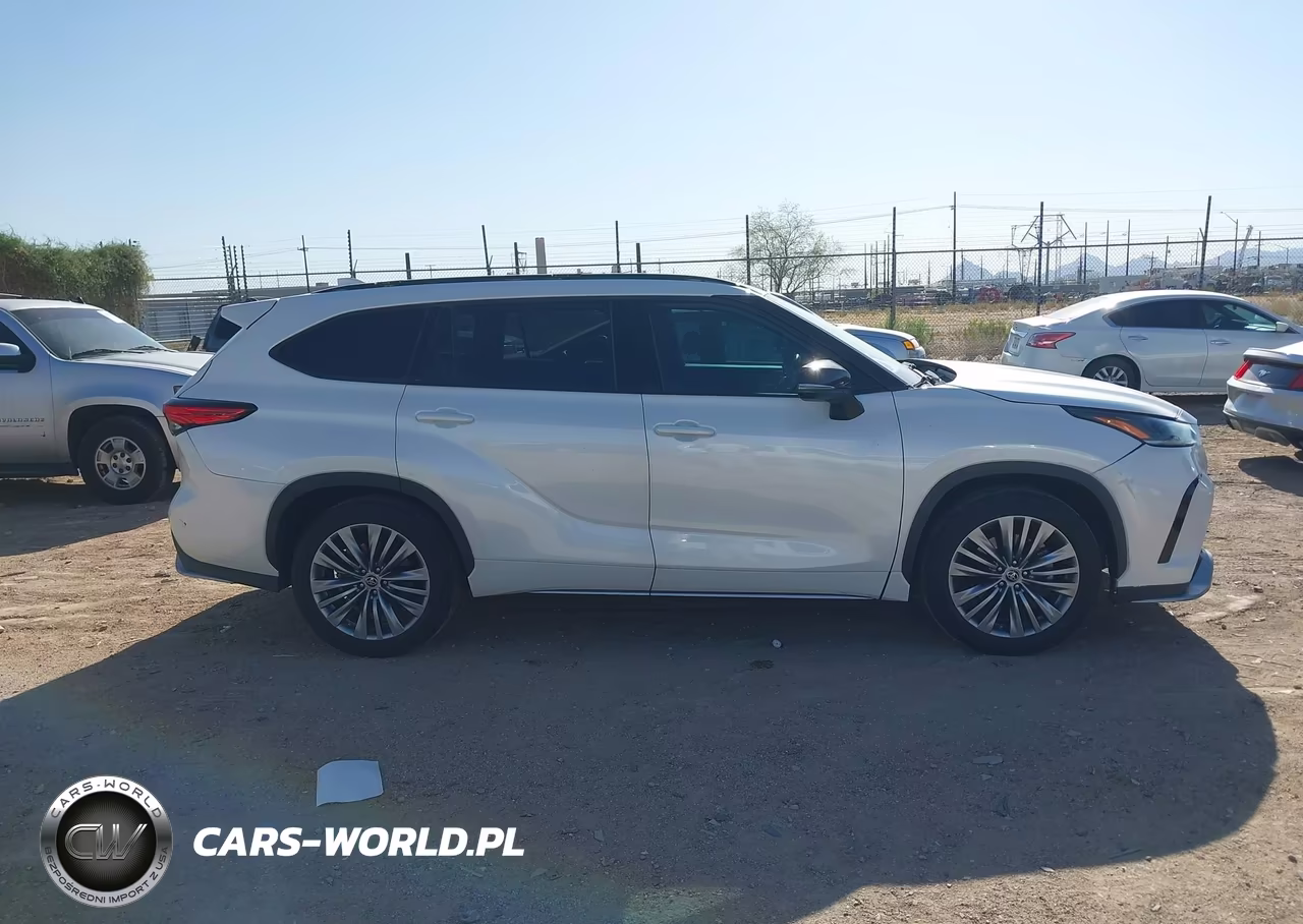 2021 Toyota Highlander Xse VIN:5TDJZRAH0MS045493 - 13