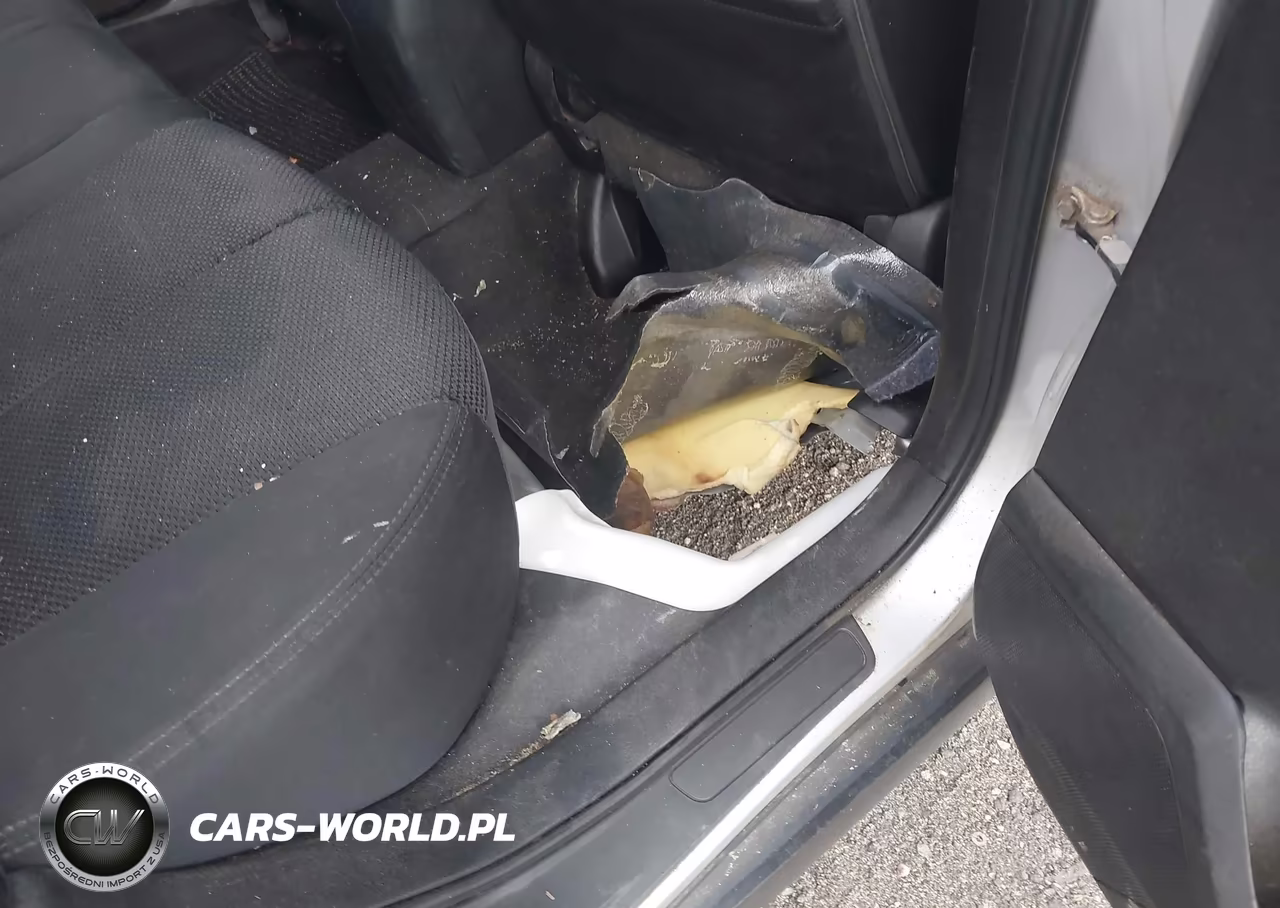 2011 Subaru Forester 2.5X Premium VIN:JF2SHADC4BH737428 - 12