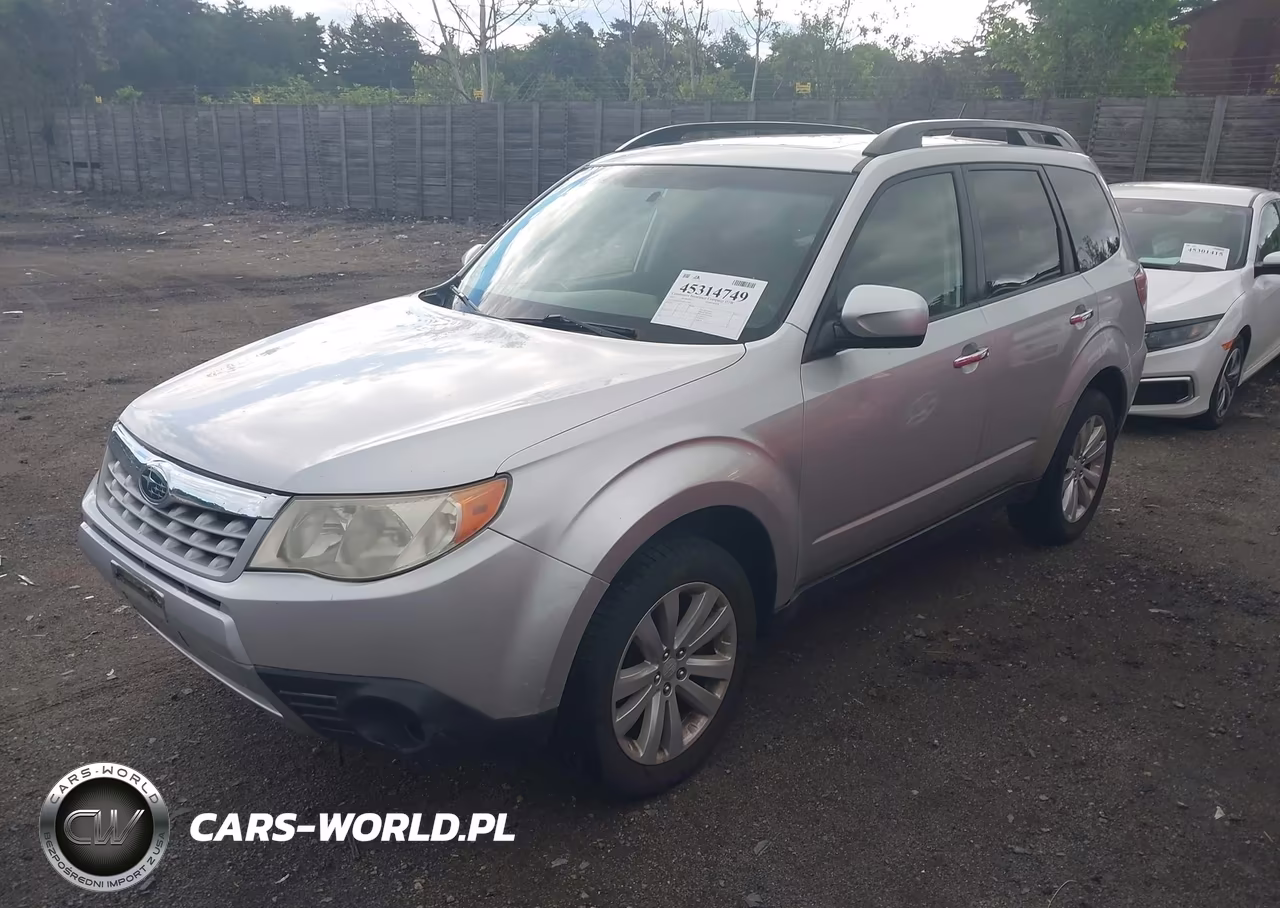2011 Subaru Forester 2.5X Premium VIN:JF2SHADC4BH737428 - 2