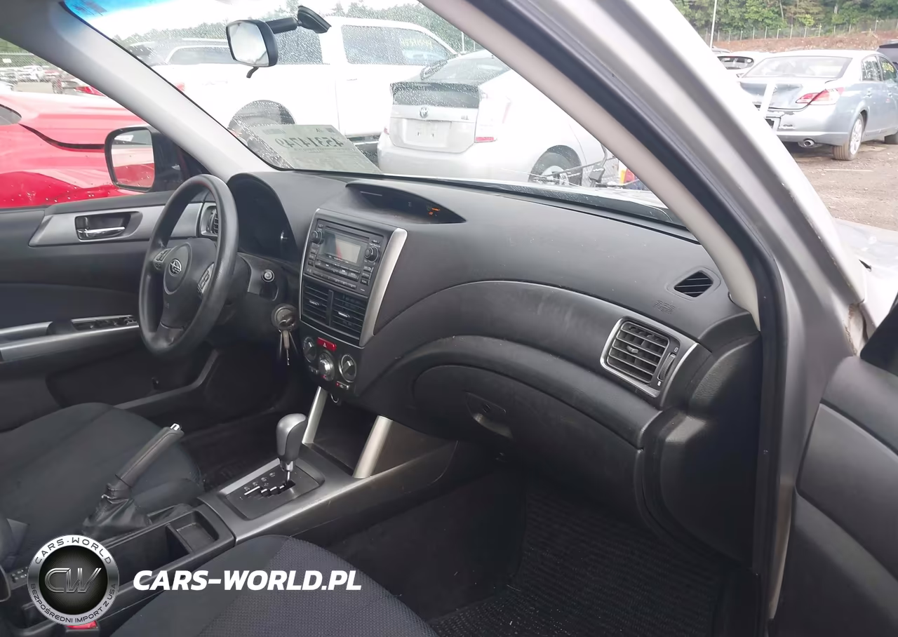2011 Subaru Forester 2.5X Premium VIN:JF2SHADC4BH737428 - 5