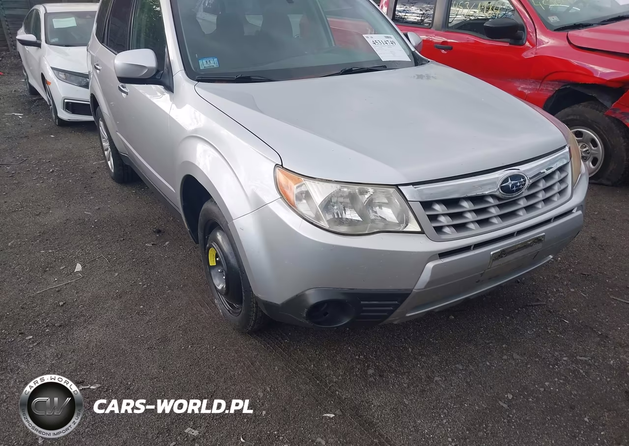 2011 Subaru Forester 2.5X Premium VIN:JF2SHADC4BH737428 - 6