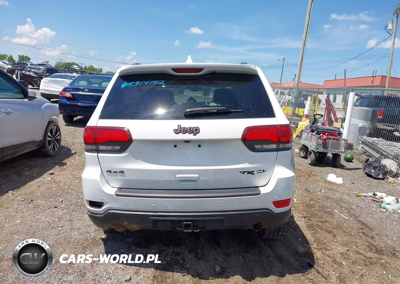 2019 Jeep Grand Cherokee Trailhawk 4X4 VIN:1C4RJFLG9KC726828 - 16