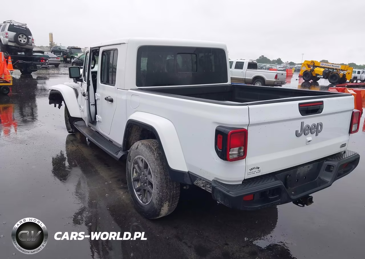 2022 Jeep Gladiator Overland 4X4 VIN:1C6HJTFG0NL136258 - 3