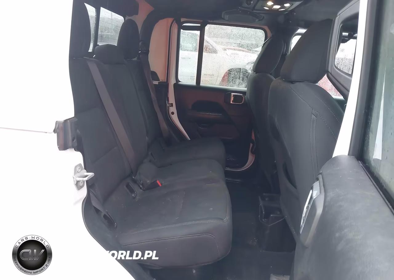 2022 Jeep Gladiator Overland 4X4 VIN:1C6HJTFG0NL136258 - 8