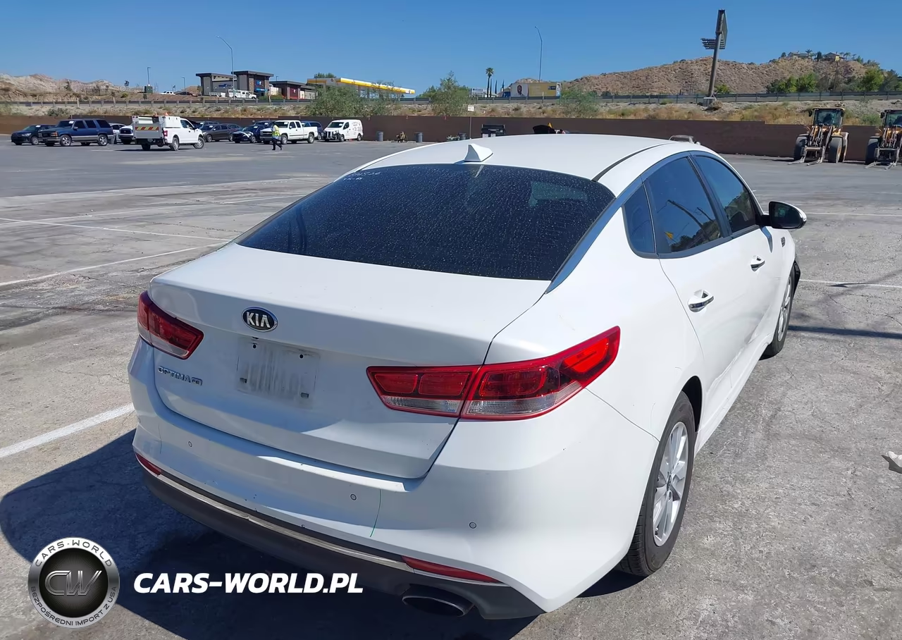2018 Kia Optima Lx VIN:5XXGT4L3XJG234584 - 4
