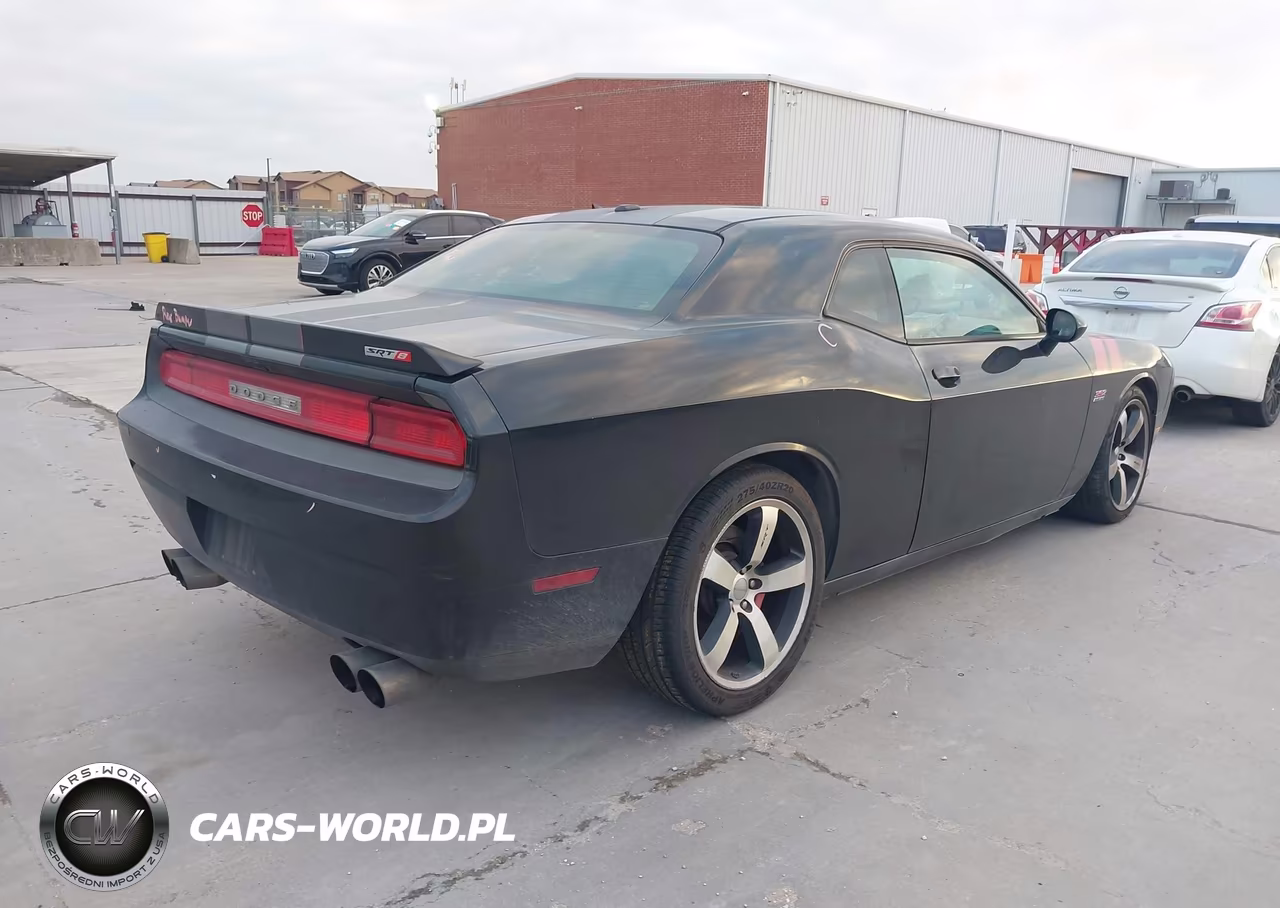 2011 Dodge Challenger Srt8 VIN:2B3CJ7DJ9BH548200 - 4