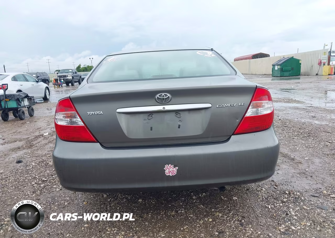 2002 Toyota Camry Le VIN:4T1BE32K12U543942 - 16