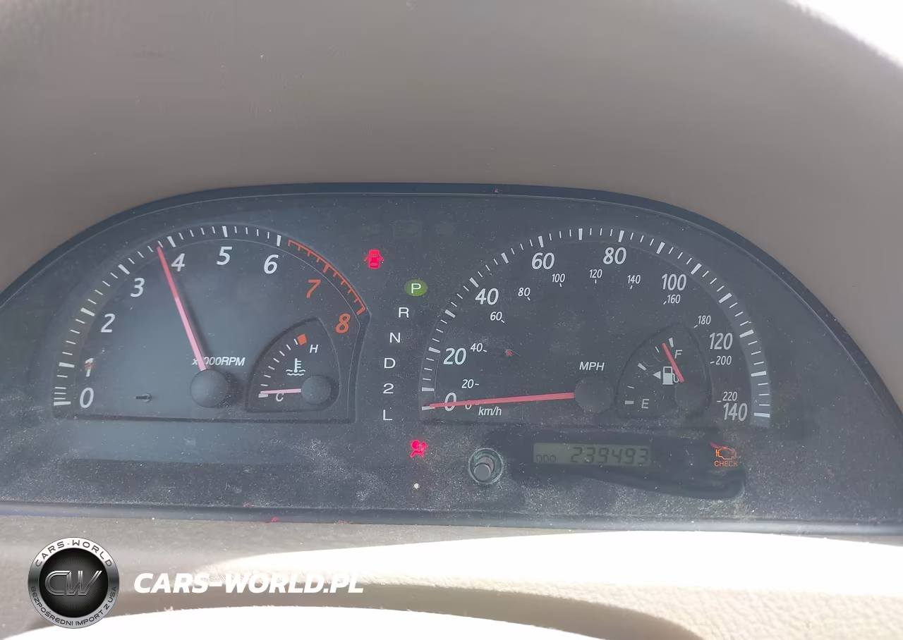 2002 Toyota Camry Le VIN:4T1BE32K12U543942 - 7