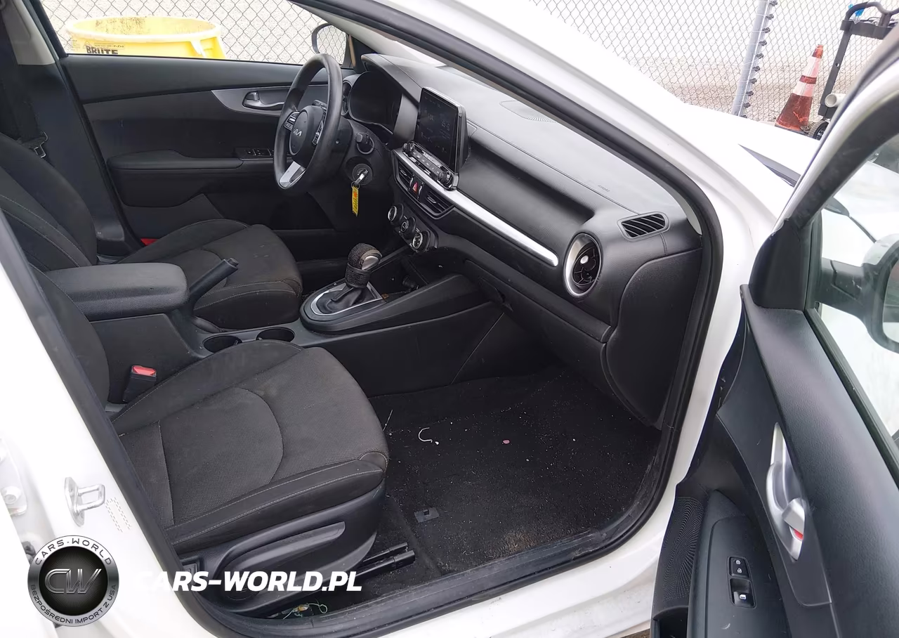 2022 Kia Forte Lxs VIN:3KPF24AD7NE484504 - 5